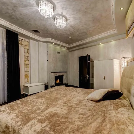 Chateau Rond Boutique & 3* Káto Loutrákion
