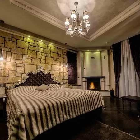 Chateau Rond Boutique &