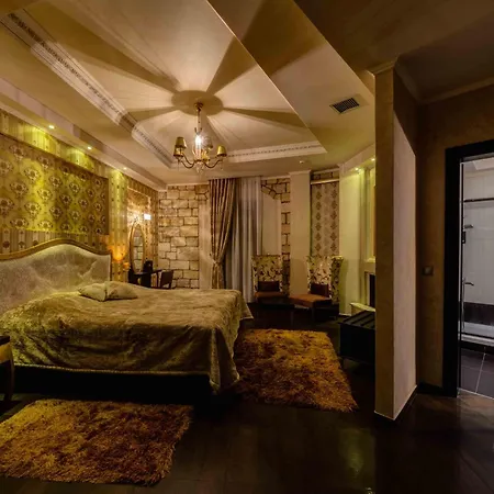 Ξενοδοχείο Chateau Rond Boutique & Káto Loutrákion