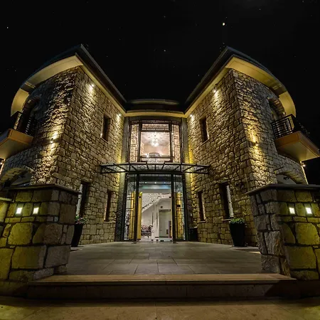 Ξενοδοχείο Chateau Rond Boutique & Káto Loutrákion