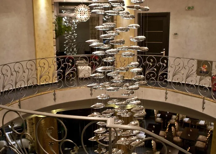 Chateau Rond Boutique & 3* Като-Лутраки