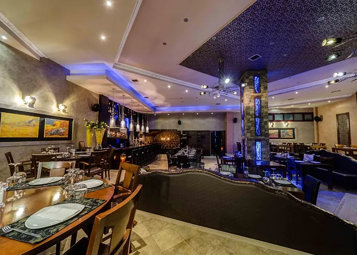 Chateau Rond Boutique & Káto Loutrákion