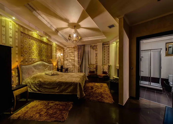 Hotel Chateau Rond Boutique & 3*